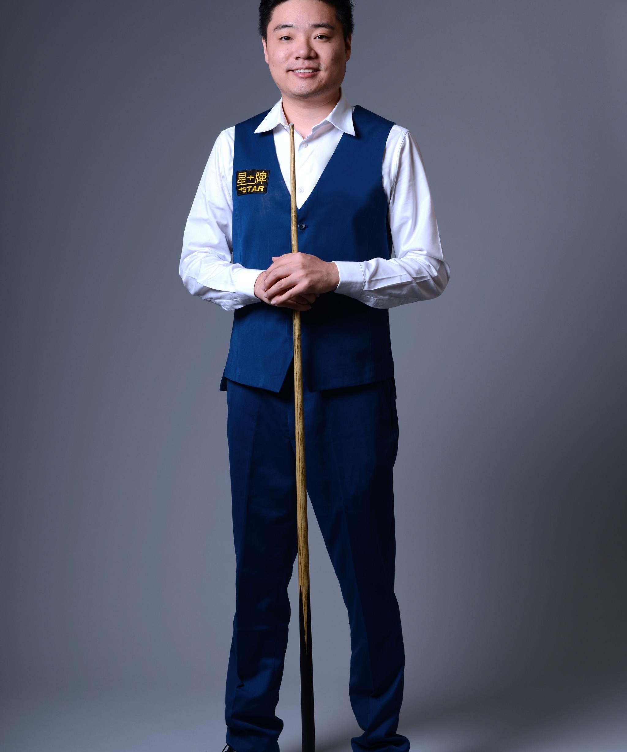 从目前主教 从目前主教