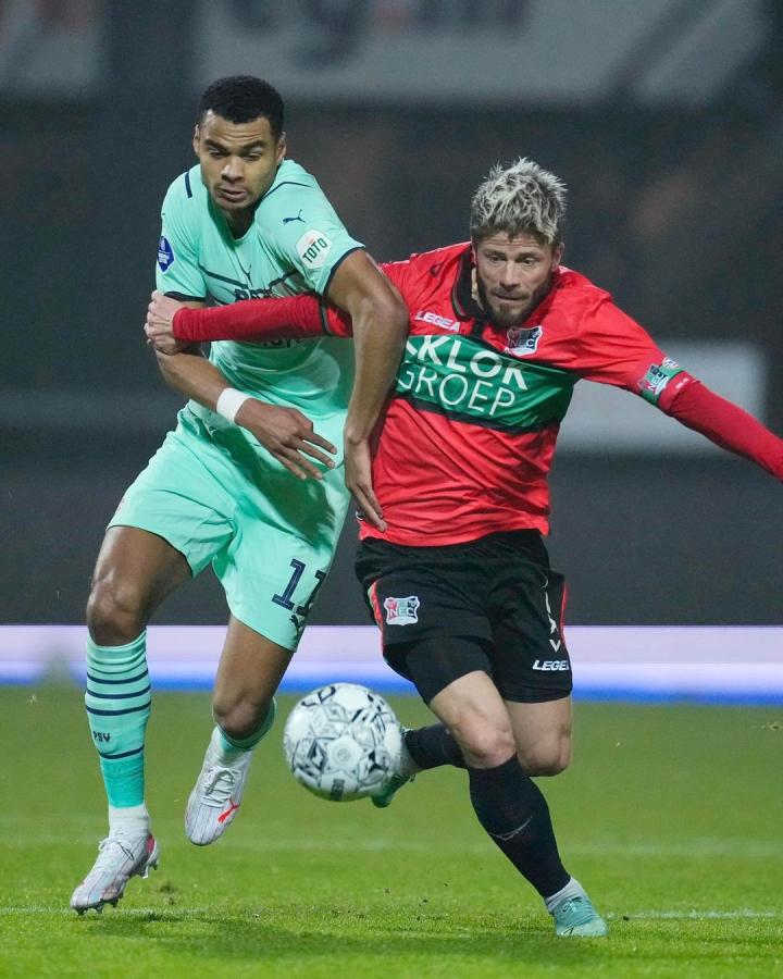 它展现了当 它展现了当