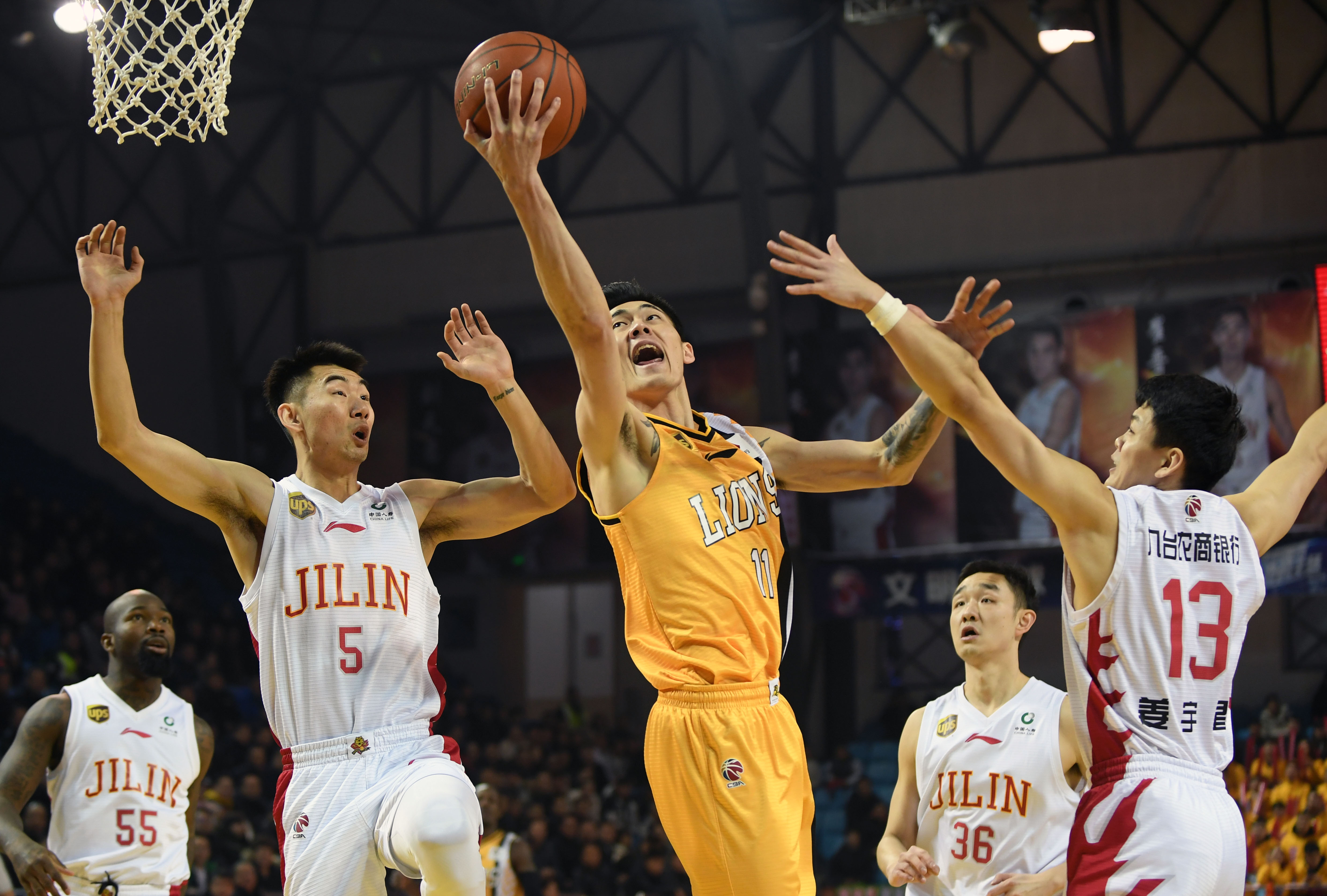 这一点对她 这一点对她