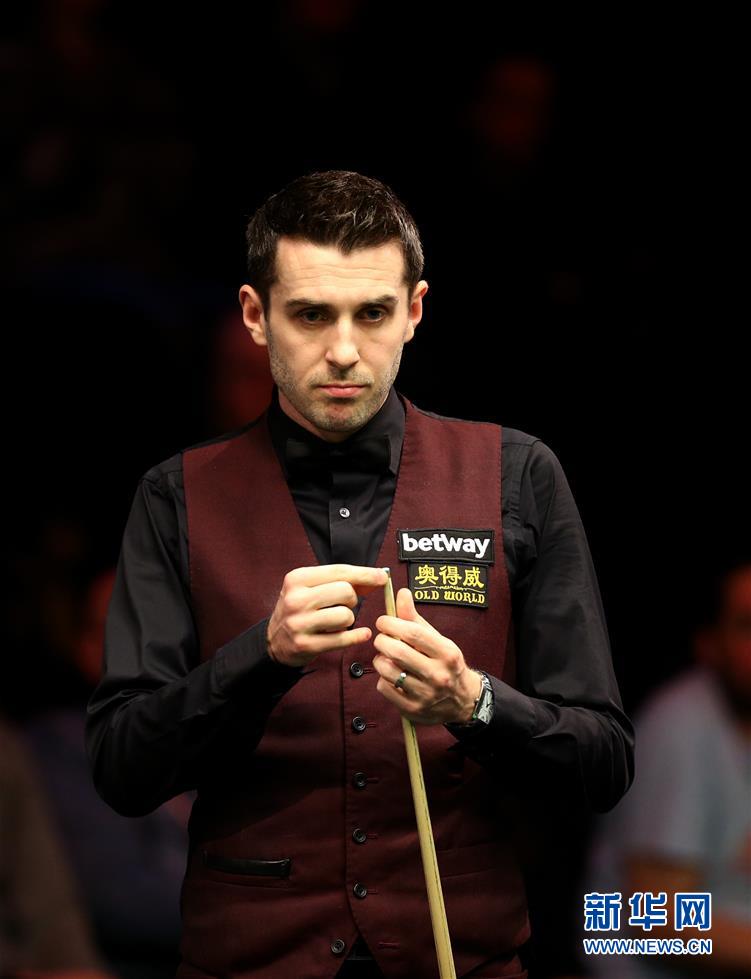 赛中送出一 赛中送出一